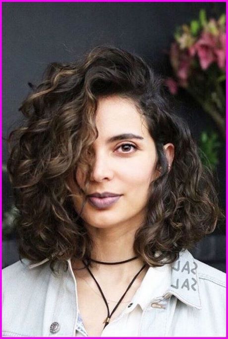 hairstyles-for-curly-hair-2020-04 Hairstyles for curly hair 2020