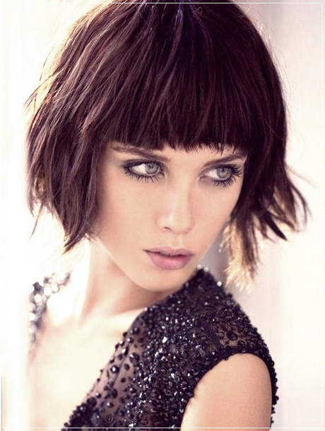 medium-haircuts-with-bangs-2020-55_11 Medium haircuts with bangs 2020