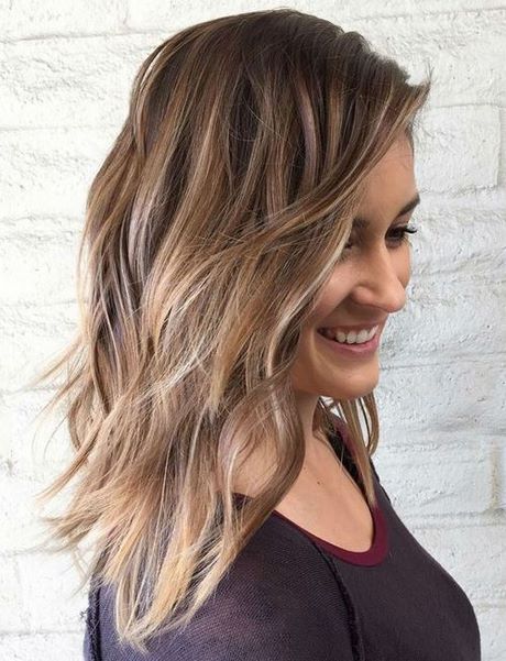 medium-length-layered-haircuts-2020-26_2 Medium length layered haircuts 2020