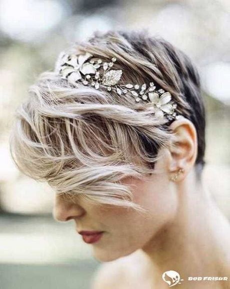 short-hair-wedding-styles-2020-01_3 Short hair wedding styles 2020