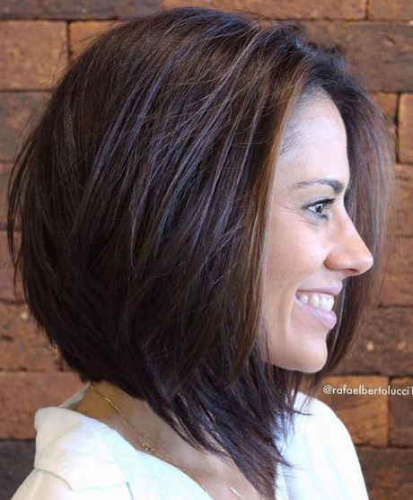 short-hairstyles-for-wavy-hair-2020-53_2 Short hairstyles for wavy hair 2020