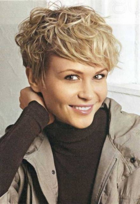 curly-short-haircuts-for-women-74_9 Curly short haircuts for women
