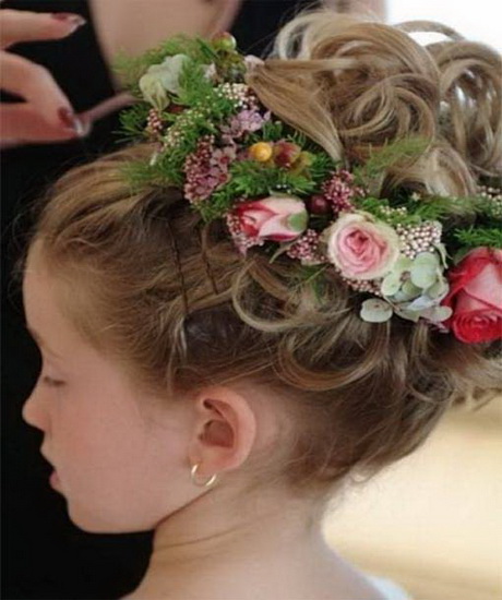 flower-girls-hairstyles-63_3 Flower girls hairstyles