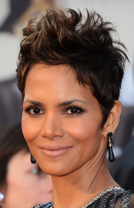 halle-berry-short-haircuts-26_4 Halle berry short haircuts