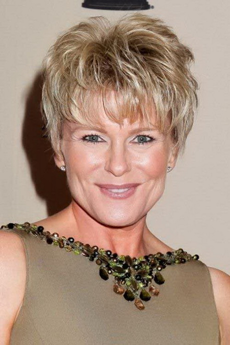 short-haircut-for-women-over-50-49_18 Short haircut for women over 50