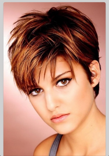 short-hairstyles-for-a-round-face-32_19 Short hairstyles for a round face