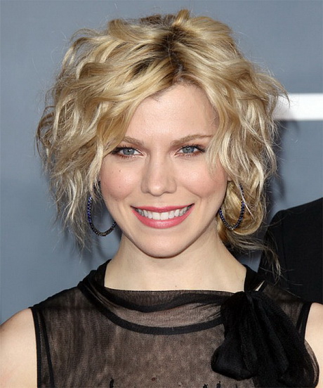 short-hairstyles-for-fine-curly-hair-56_14 Short hairstyles for fine curly hair