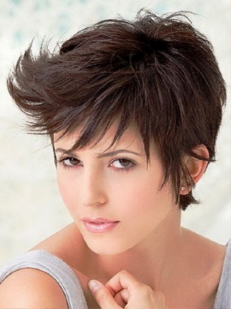 short-hairstyles-for-long-faces-women-15 Short hairstyles for long faces women