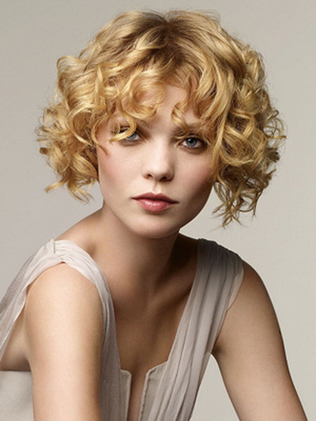 short-hairstyles-for-naturally-curly-hair-86_15 Short hairstyles for naturally curly hair