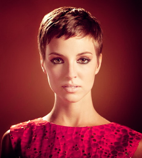 short-hairstyles-ladies-70_19 Short hairstyles ladies