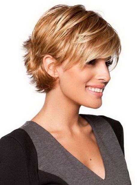 short-hairstyles-with-bangs-and-layers-67_14 Short hairstyles with bangs and layers