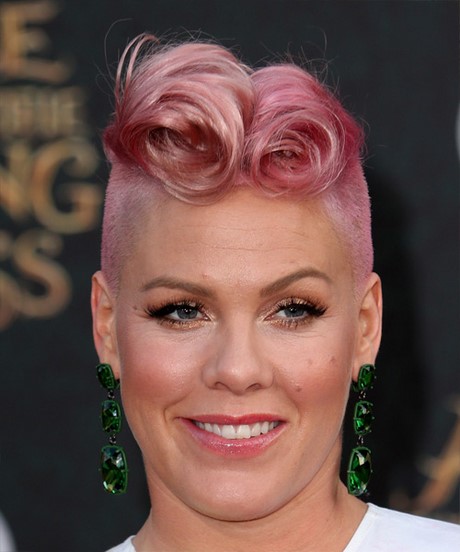 p-nk-hairstyles-2017-81_18 P nk hairstyles 2017