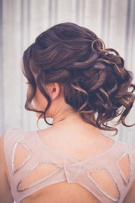 prom-hairstyles-for-2017-44_19 Prom hairstyles for 2017