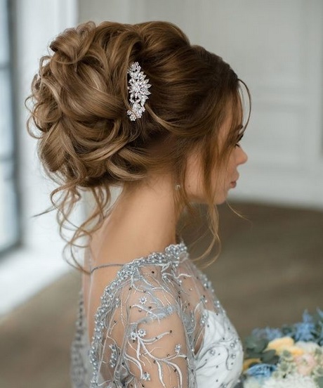 best-bridal-hairstyles-2018-07_18 Best bridal hairstyles 2018