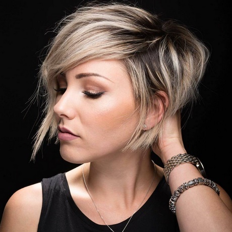 latest-short-haircuts-for-women-2018-20_8 Latest short haircuts for women 2018