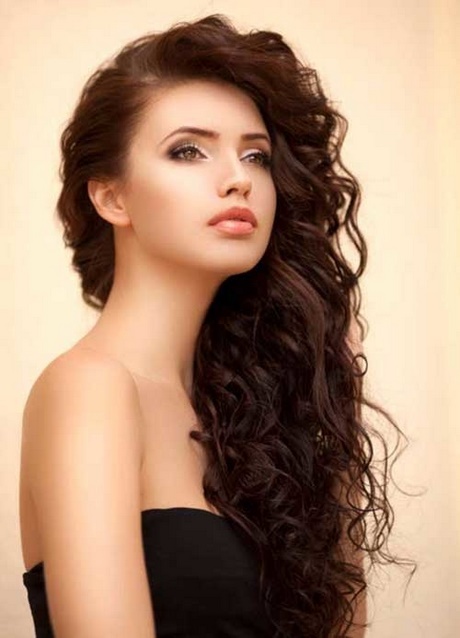 long-curly-hairstyles-2018-51_15 Long curly hairstyles 2018