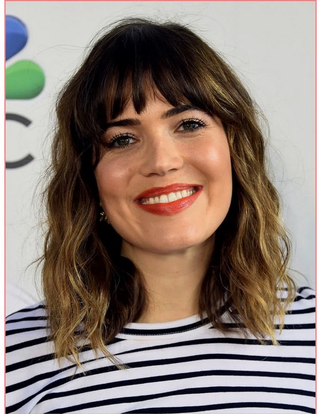 medium-hairstyles-with-bangs-2018-04_14 Medium hairstyles with bangs 2018