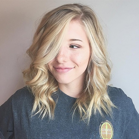 medium-to-short-hairstyles-2018-88_19 Medium to short hairstyles 2018