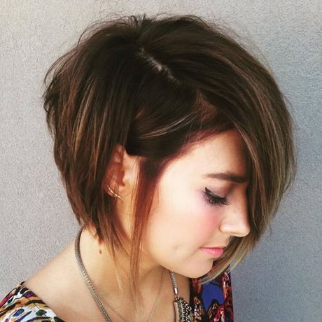 short-layered-haircuts-with-bangs-2018-60 Short layered haircuts with bangs 2018