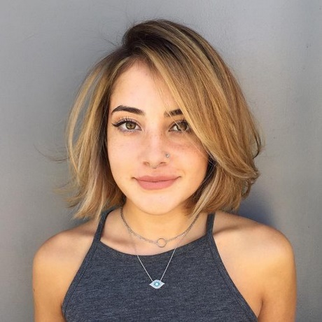 short-layered-haircuts-with-bangs-2018-60_14 Short layered haircuts with bangs 2018