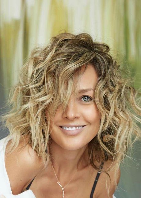 2021-curly-hairstyles-34_13 2021 curly hairstyles