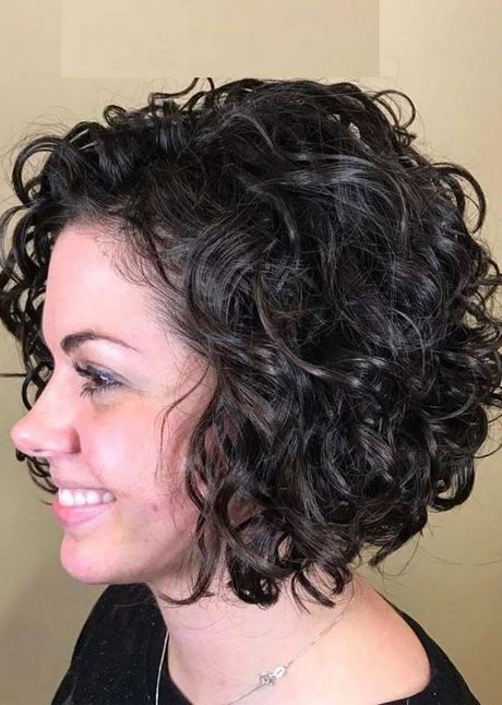 2021-short-curly-hairstyles-74_9 2021 short curly hairstyles
