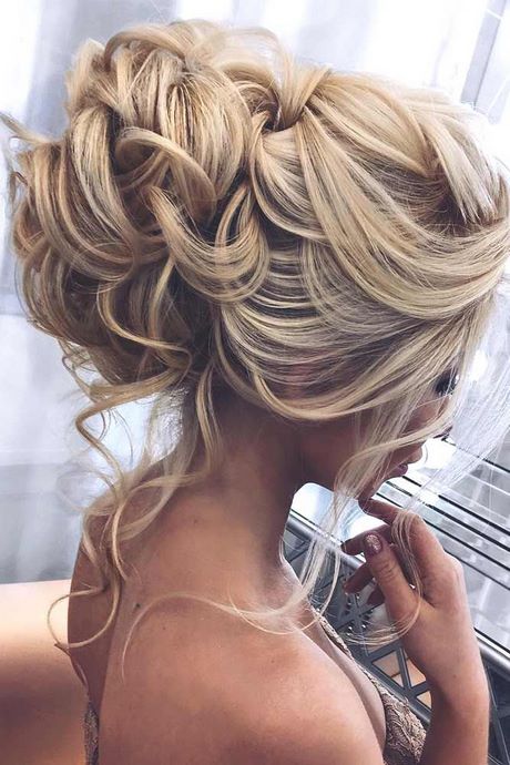 best-prom-hairstyles-2021-30_14 Best prom hairstyles 2021