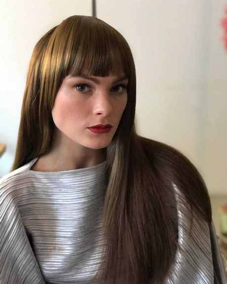 medium-haircuts-with-bangs-2021-96_12 Medium haircuts with bangs 2021