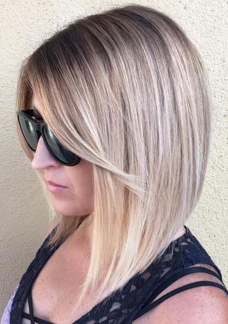 medium-length-layered-haircuts-2021-32_3 Medium length layered haircuts 2021