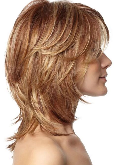 medium-length-layered-haircuts-2021-32_7 Medium length layered haircuts 2021