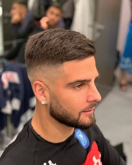 mens-hairstyle-for-2021-29_10 Mens hairstyle for 2021