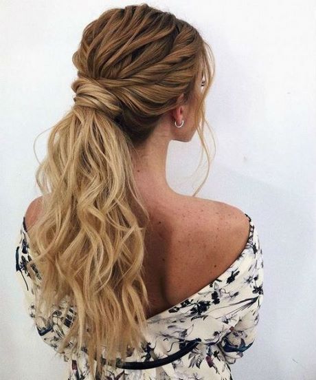 prom-updo-hairstyles-2021-17_15 Prom updo hairstyles 2021