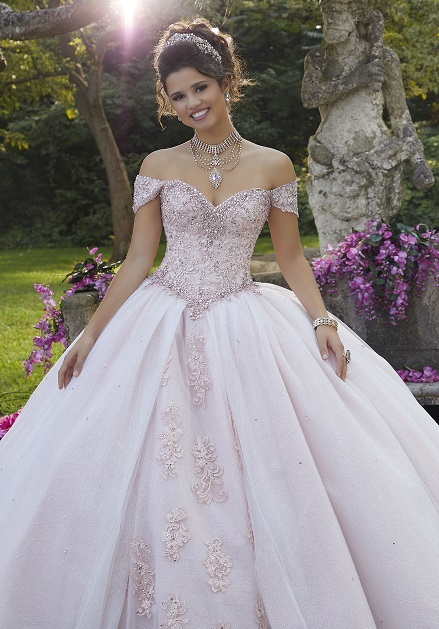 quinceanera-hairstyles-2021-06 Quinceanera hairstyles 2021