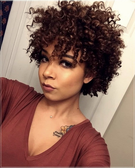 short-curly-hairstyles-2021-24_6 Short curly hairstyles 2021