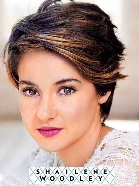 short-hairstyles-for-summer-2021-43_11 Short hairstyles for summer 2021