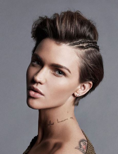 trendy-short-haircuts-for-2021-93_5 Trendy short haircuts for 2021