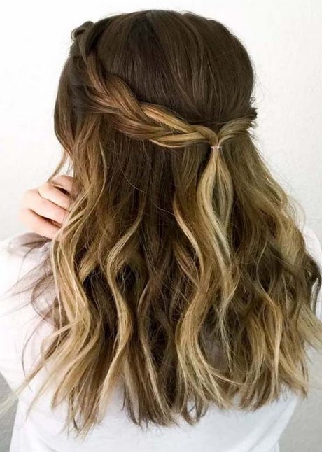 up-hairstyles-2021-27 Up hairstyles 2021