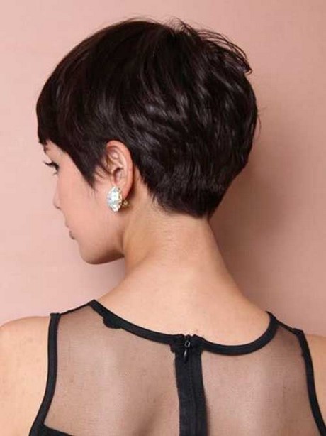 back-view-of-a-pixie-cut-10_3 Back view of a pixie cut