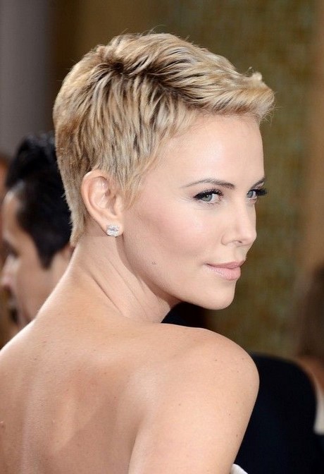 charlize-theron-pixie-haircut-89_6 Charlize theron pixie haircut