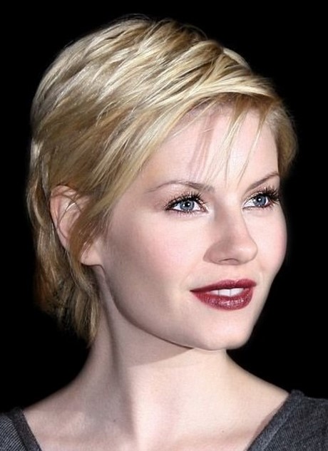 ways-to-style-short-straight-hair-00_17 Ways to style short straight hair