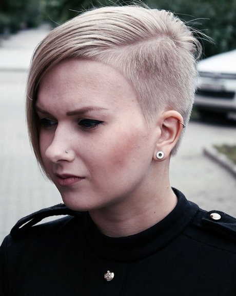 extremely-short-hairstyles-2019-34_11 Extremely short hairstyles 2019