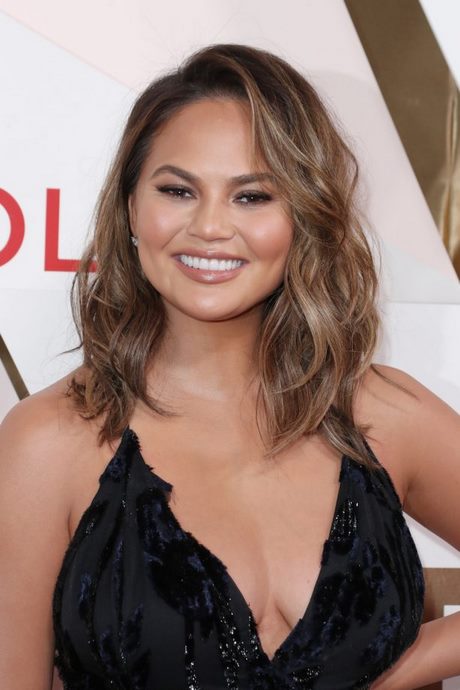 haircut-style-for-round-face-2019-38_9 Haircut style for round face 2019