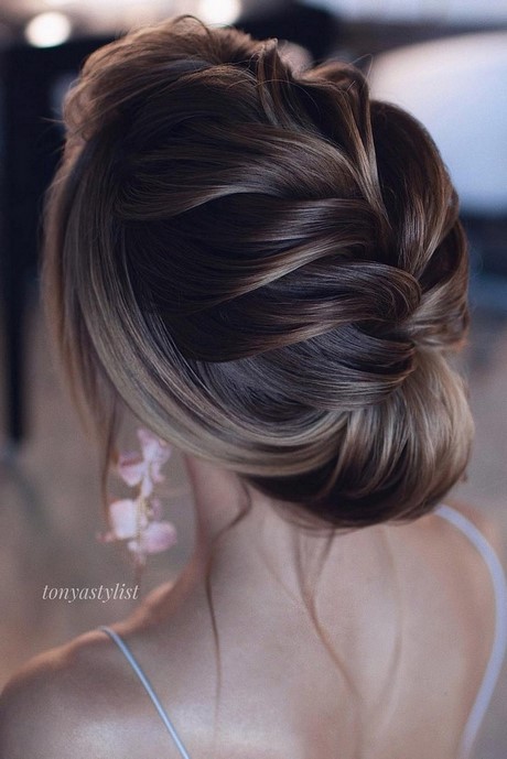 hairstyle-bridesmaid-2019-85_16 Hairstyle bridesmaid 2019