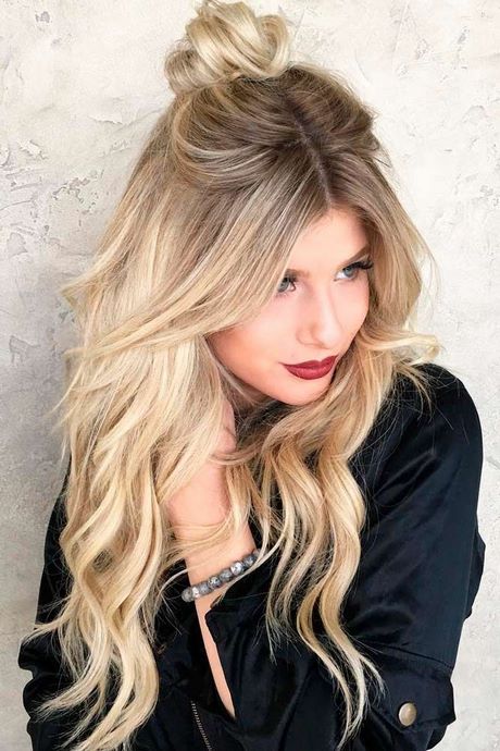 hairstyles-for-long-blonde-hair-2019-95_6 Hairstyles for long blonde hair 2019