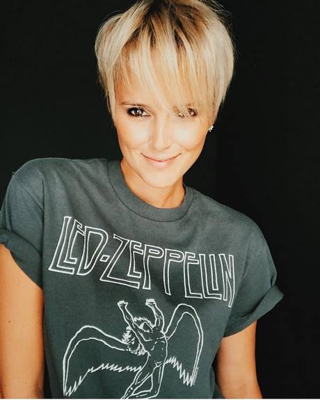 long-bang-hairstyles-2019-65_10 Long bang hairstyles 2019