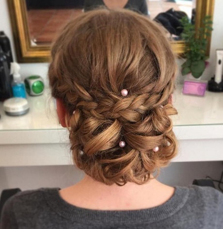 prom-hair-2019-updo-46_20 Prom hair 2019 updo