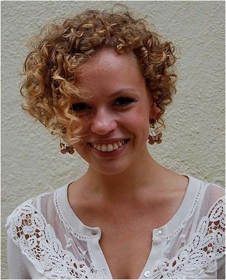 short-and-curly-hairstyles-2019-50_9 Short and curly hairstyles 2019