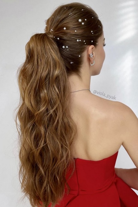 beautiful-prom-hairstyles-2022-85_13 Beautiful prom hairstyles 2022