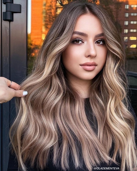 latest-hair-trends-for-fall-2022-08_14 Latest hair trends for fall 2022