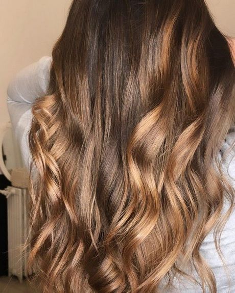 ombre-hairstyles-2022-81_14 Ombre hairstyles 2022